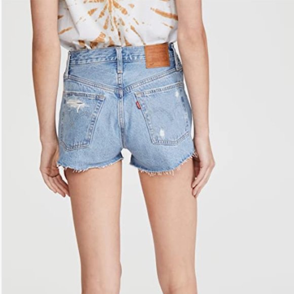 LEVI'S Women's Premium 501 Original Denim Shorts Distressed Button Fly 29 NWOT - Picture 3 of 6